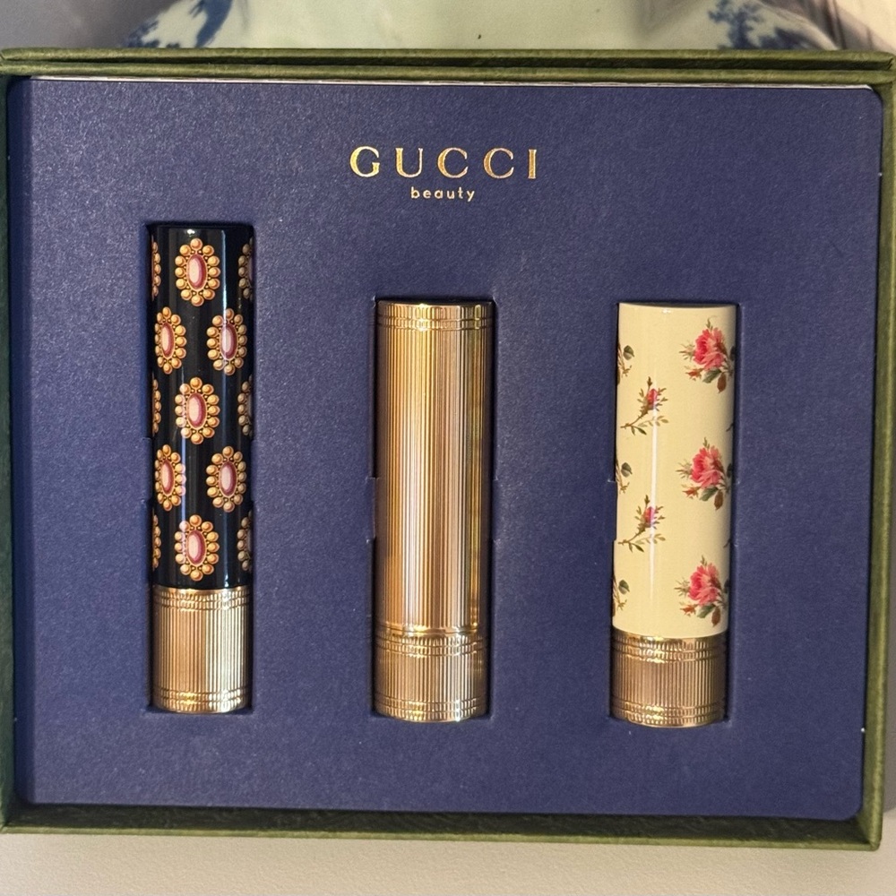 GUCCI Gift Set Rouge de Beauté Brilliant Glow & Care Lipstick Trio Red